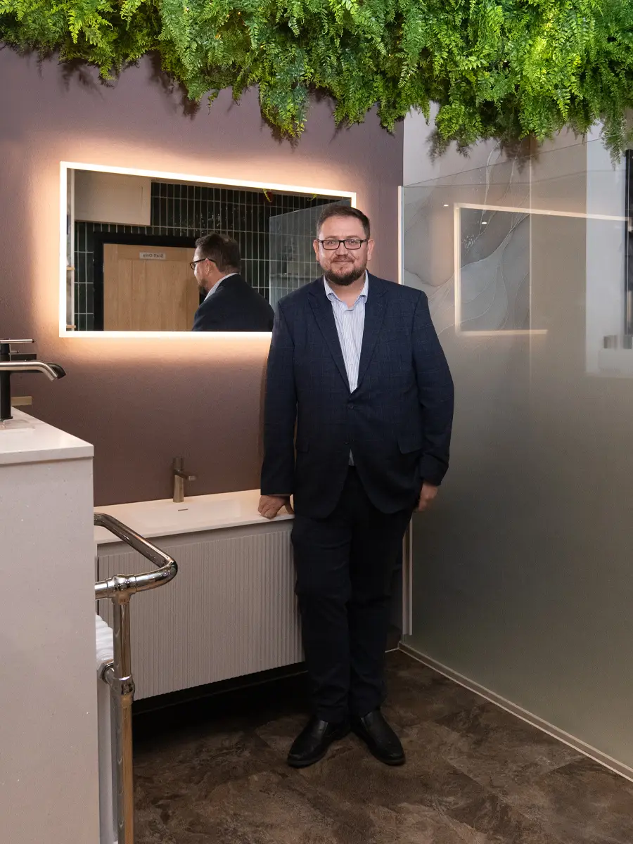 Page-Images-Team-900-x-1200-Adrian