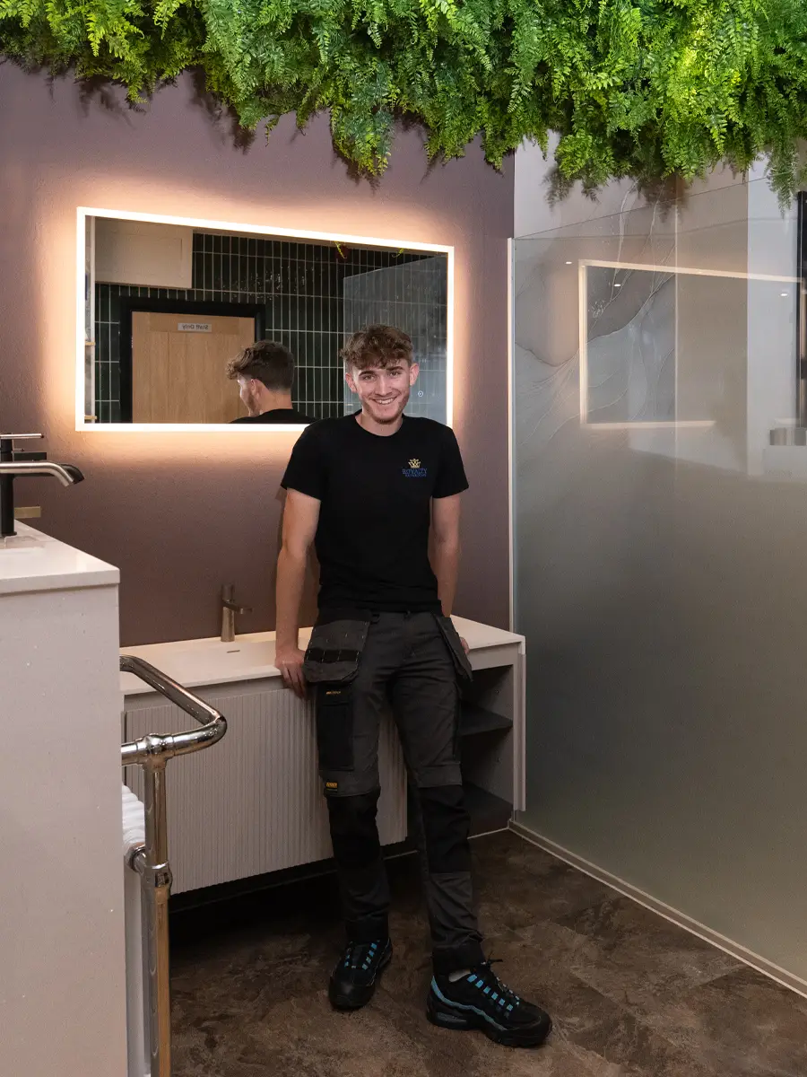 Page-Images-Team-900-x-1200-Isaac