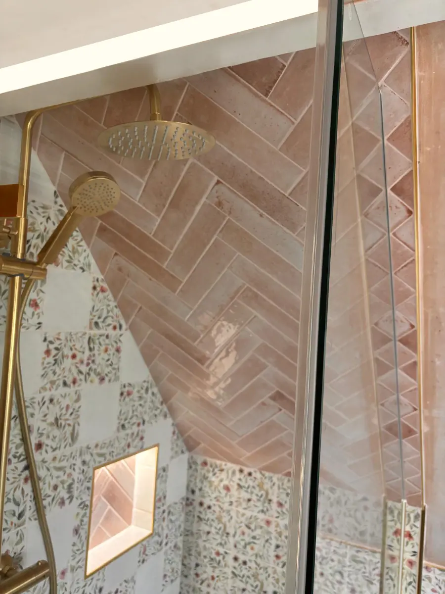 Workfolio-Cottage-Luxury-Bathroom6-900-x-1200